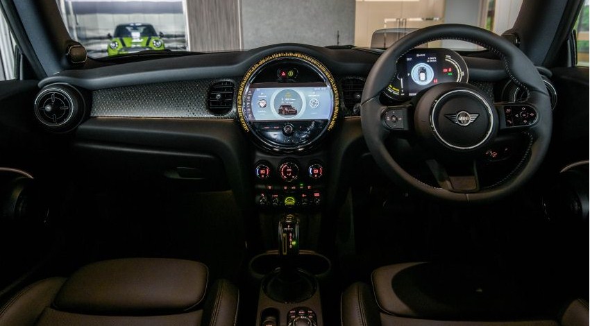 MINI Cooper SE facelift năm 2021 - mẫu hatch điện  ra mắt 